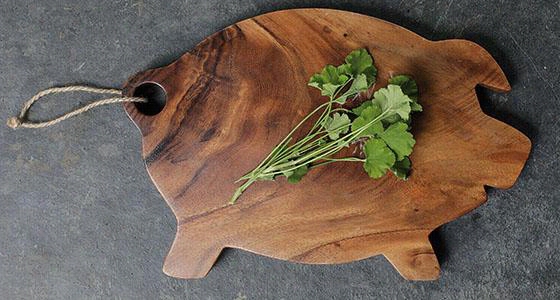 Acacia Pig Cutting Board - 1.25""hx14.75""wx9.75""db,rown