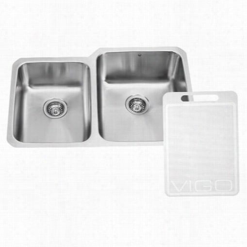 Vigo Vg3221r 32"" Undermount 18 Gauge Double Bowl Kitche N Sink In Stainl Ess Steel By The Side Of Large Bowl In Right