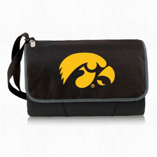 Picnic Time 820-00-175-224-0 Unigersity Of Iiowa Hawkeyes Digital Print Blanket Tote In Black