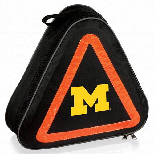 Picnic Time 699-00-179-344-0 University F Micihgan Wolverines Digital Print Roadside Emergency Kit In Black