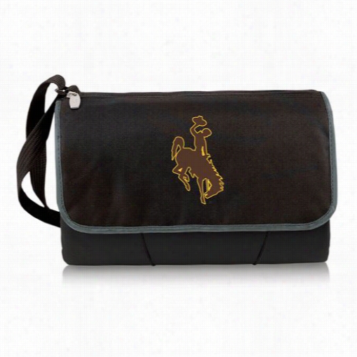 Picnic Time  820-00-175-694-0 Universi Yof Wyoming Cowboys Digital Print Blanket  Tote In Black