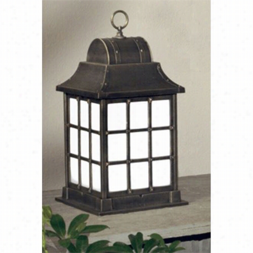 Hanover Lantern  B8361 Large Revere 25w Per Socket 3 Light Outdoor Pier Lamp