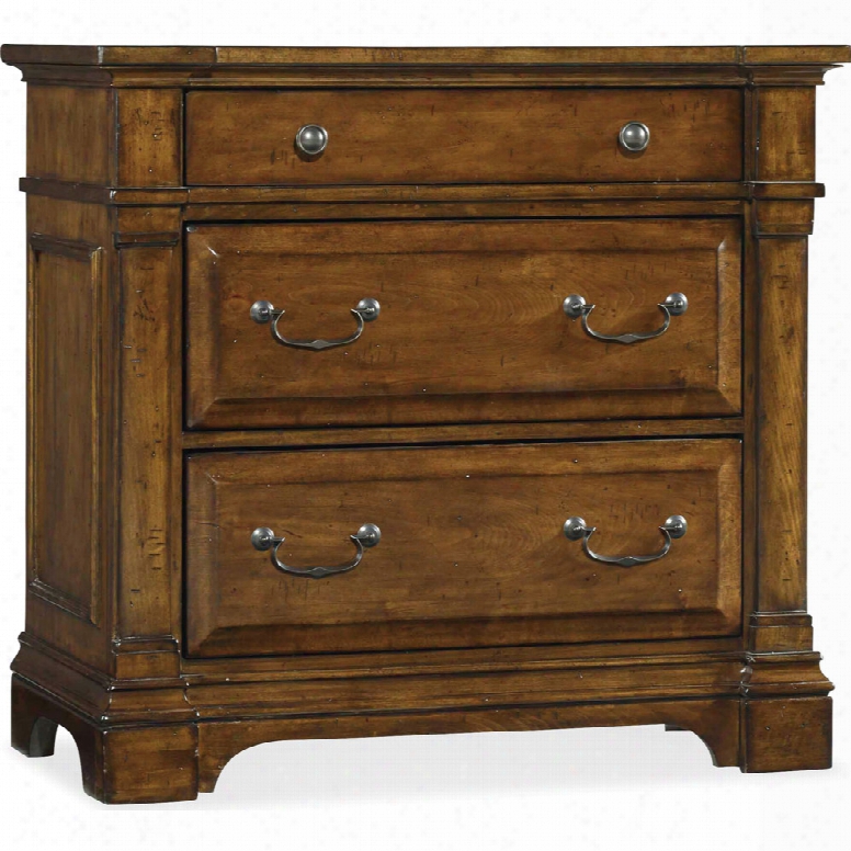 Hooker Tynecastle Three-drawer Bachelors Chest