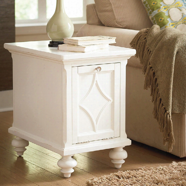 Hammary Lynn Haven Chairside Table