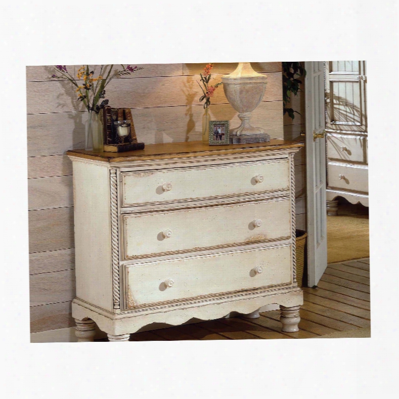 Hillsdale Furniture Wilshire 3-drawer Chest