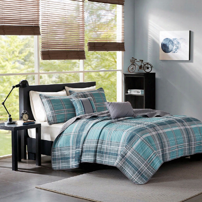 Intelligent Design Harold Coverlet Set In Aqua