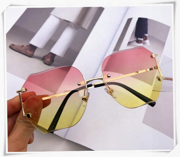 2017 New Luxury Rimless Glasses Women Oversize Clear Lens Big Shades Gradient Eyeglasses Lunette Sunglasses Female Sun Glasses