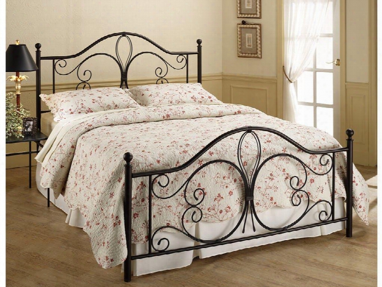 1014bqr Milwaukee Queen Bed With Rails Metal Tear Drop Wire Center Design And Flowing "c" Scrolls In Antique