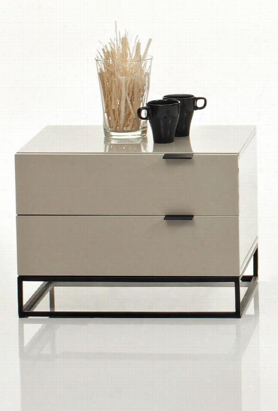 Cp1406h-p04-n36a-ss4mp Devityo Nightstand With 2 Drawers And Medium-density Fibreboard In High Gloss Avorio