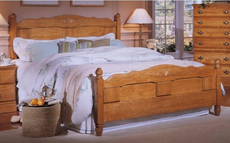 Carolina Oak 237850-982500-79091 63" Queen Sized Bed With 5 Legged Metal Frame And Panel Headboard In Golden