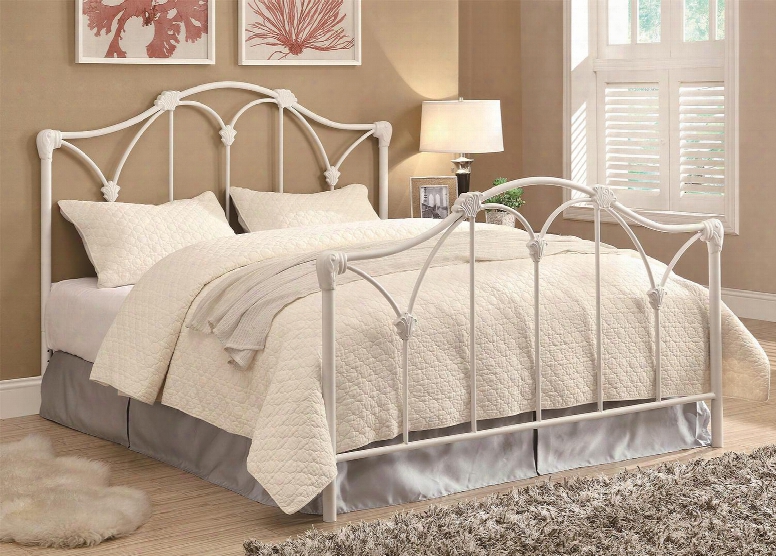 300257 Iron Beds And Headboards Collection Traditional Iron Queen Bed With Headboard And Footboard In White