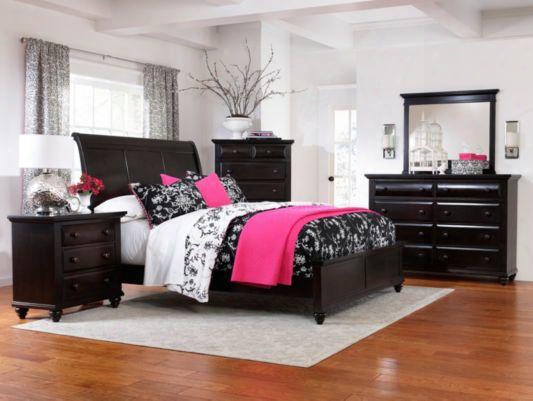 Farnsworth Collection 6 Piece Bedroom Set With Queen Size Sleigh Bed + 2 Nightstands + Dresser + Drawer Chest + Mirror: