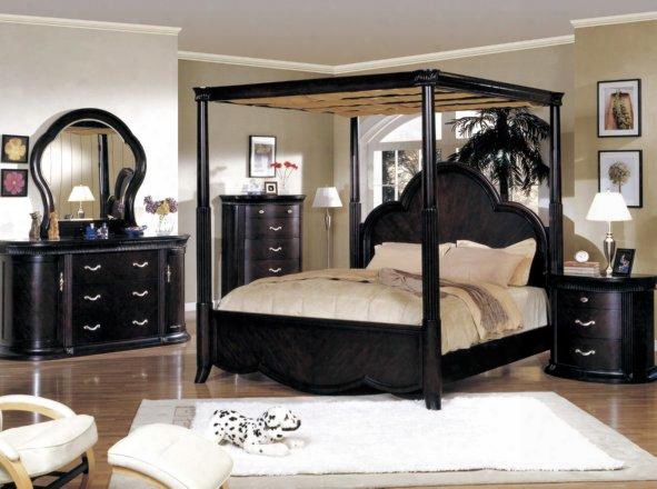 Nc9000q Nicolette Queen Poster Bed In Black