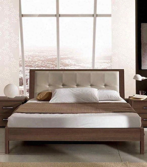 Teseo Collection I11410 Queen Size Panel Bed With Italian Craftsmanship Wood Construction Tufted And Upholsterred