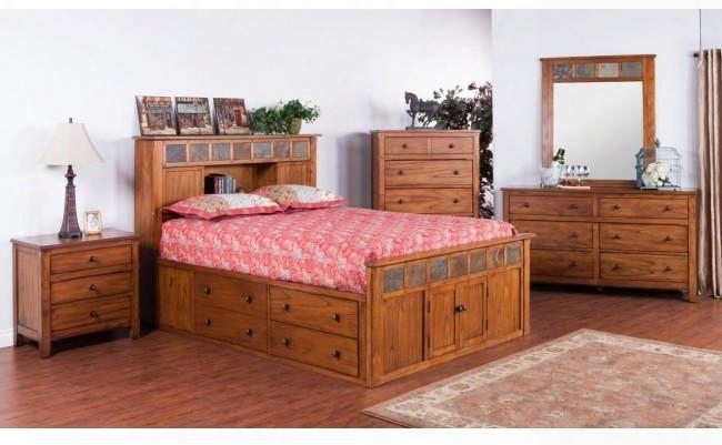 Sedona Collection 2334roskbdmnc 5-piece Bedrooom Set With Storage King Bed Dresser Mirror Nightstand And Chest In Rustic Oak