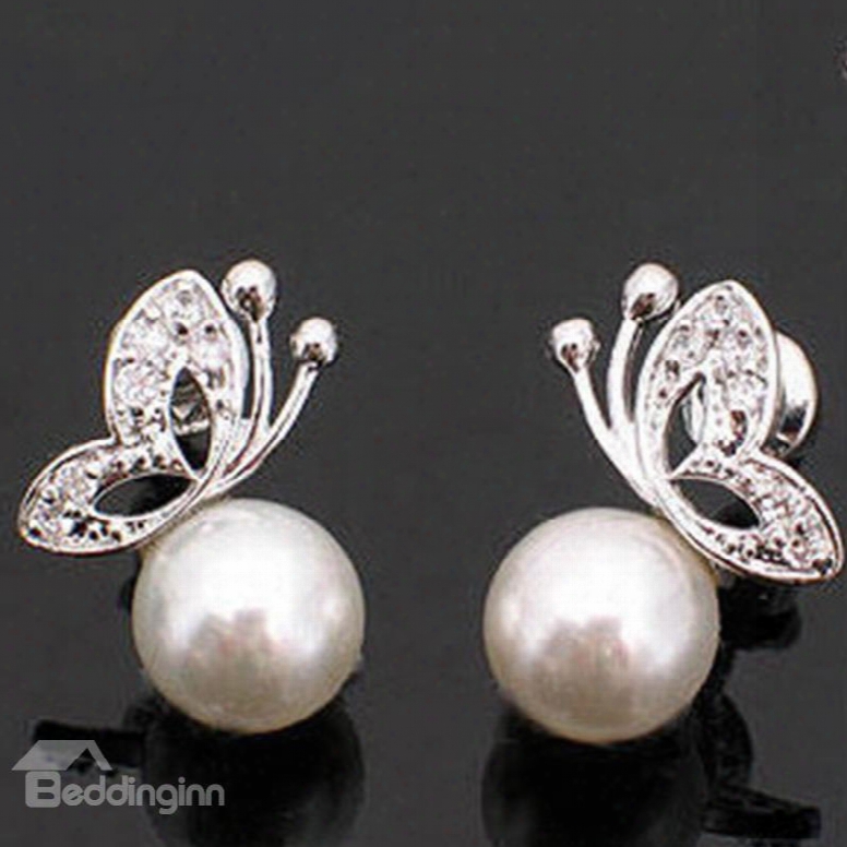 Pretty Butterfly And Pearl Design Alloy Earrings