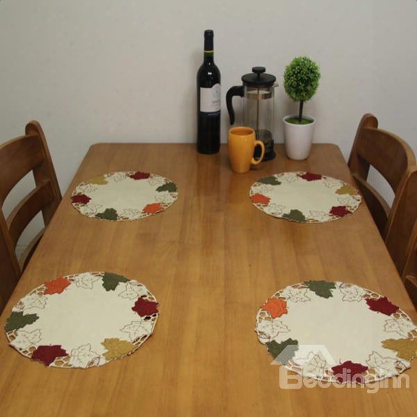 Round Shape Fabric Maple Prints 4 Pieces Heat Insulation Washable Dining Room Decorative Table Placemats