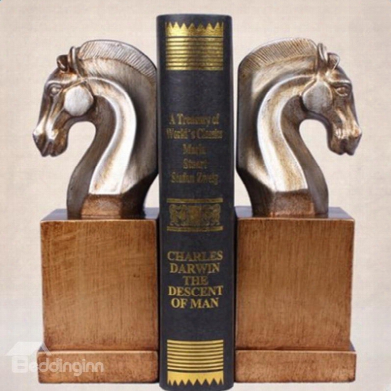 European Style Resin Horse Book Holder 2 Pieces Desktop Decoration