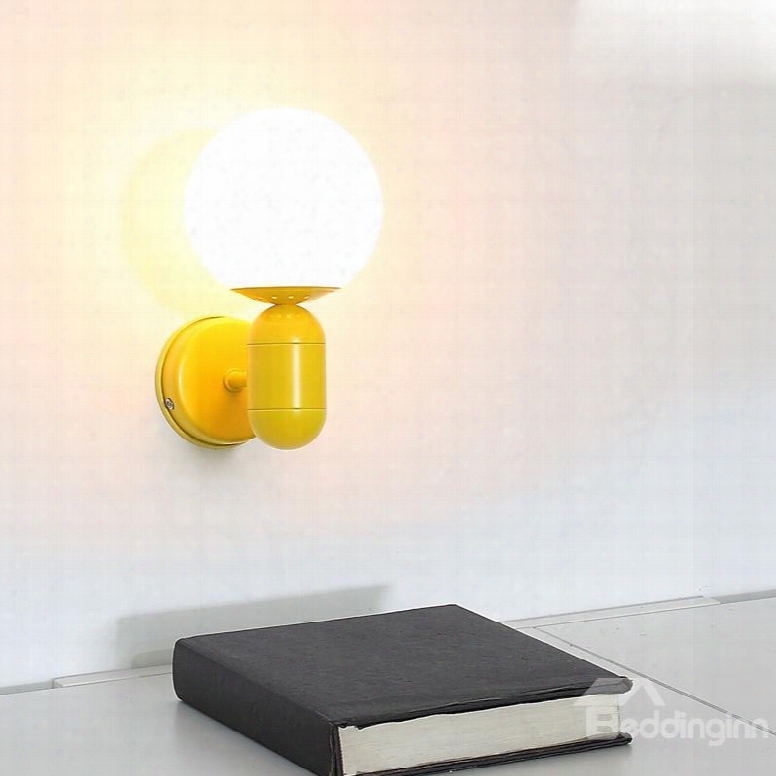 Modern Simple Hardware And Acrylic 1-head Decorative Wall Light