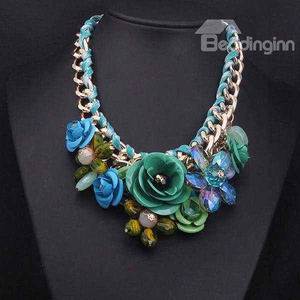 Pretty Flower-grouped Alloy Chain Necklace