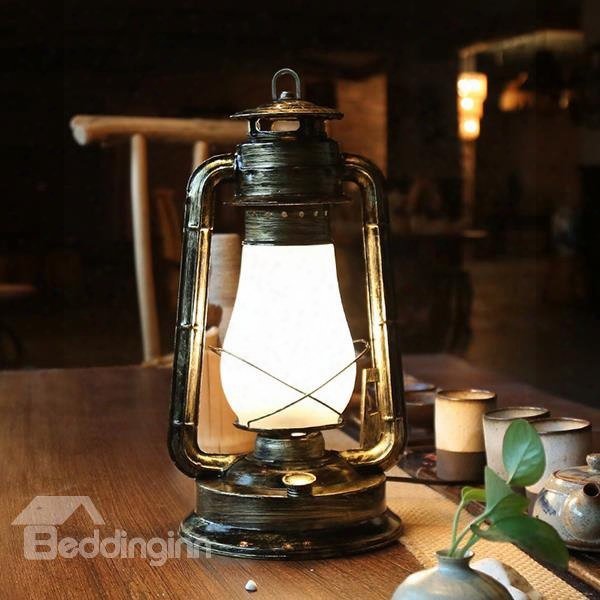 Black Classic Iron Home Decorative Table Lamp