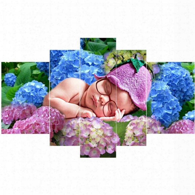 Baby Sleeping On Flowers Pattern Hanging 5-piece Canvas Eco-friendly And Waterproof Non-framed Prints