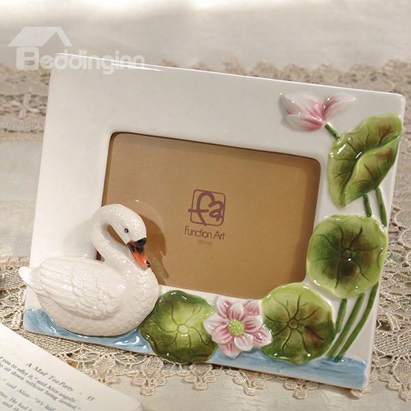 Decorative Ceramic Swan Pattern Photo Frame Painted Pottery