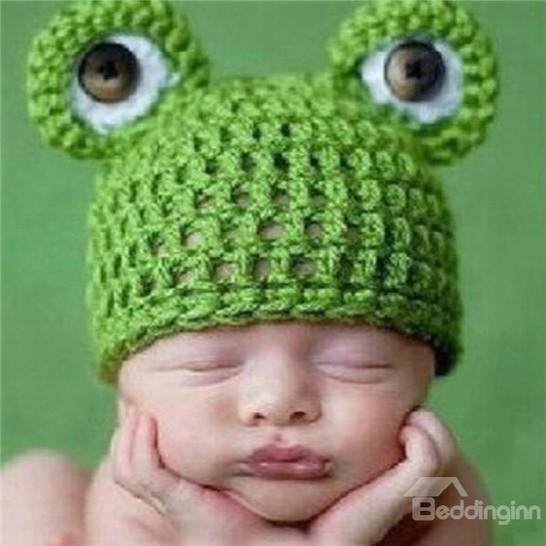 Frog With Big Eyes Shaped Yarn Green Kids Hat