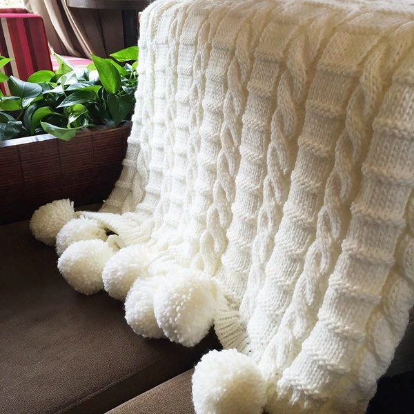 Popular Design Chunky Fringe Crochet White Knitted Blanket