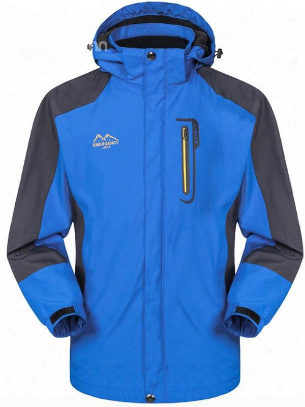 Couple Colorful Lightweight Windproof And Waterproof Breathable Front Zipper Camping And Hiking Outdoorjacket