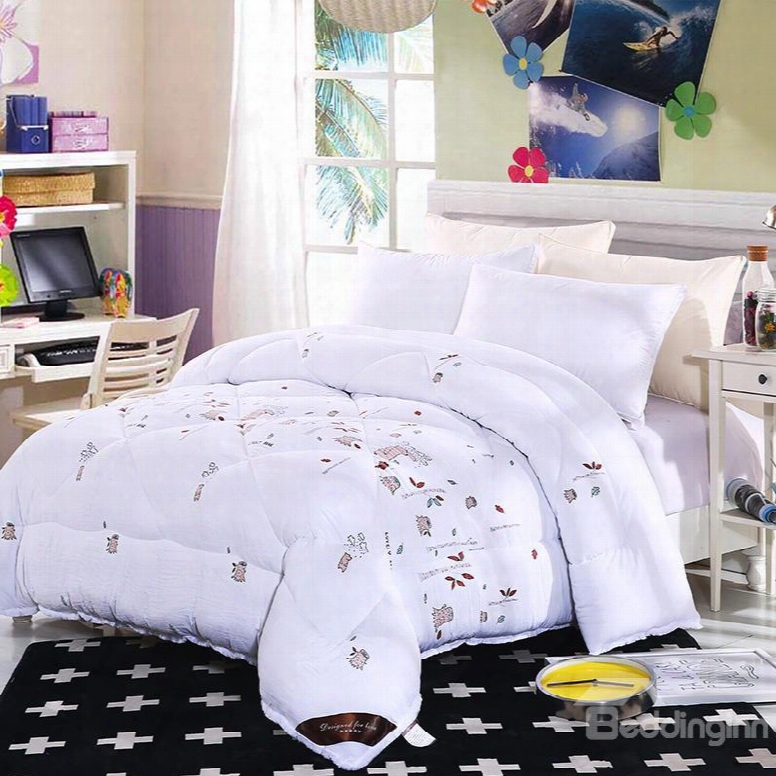 Lovely Cartoon Bear Pattern Lacy Solid White Polyester Winter Thick Quilt