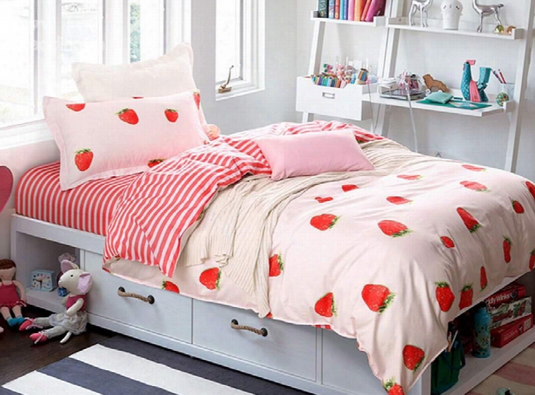 Adorable Strawberry Pattern 4 Pieces 100% Cotton Duvet Cover Sets