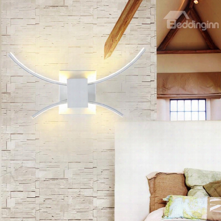 White Arc Delicate Style Hardware 1 Bulb Wall Light