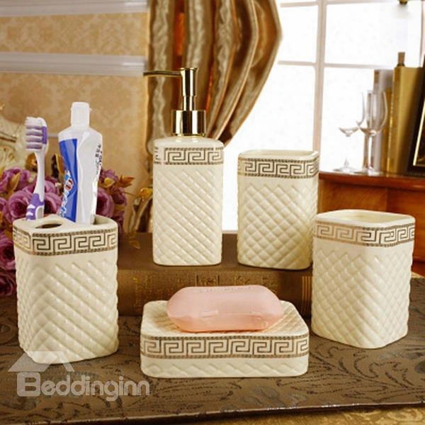 Fancy Ceramic Plaid Pattern 5-piece Bathroom Accessories