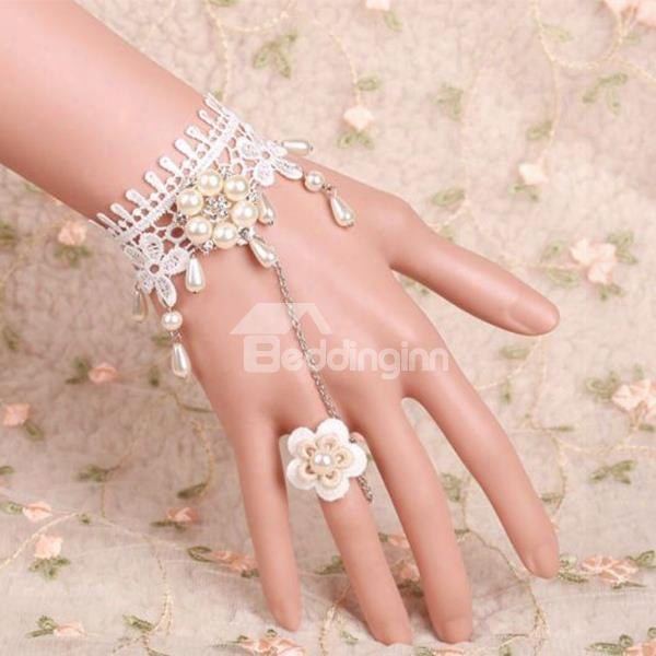 Popular High Quality Lovely White Pricness Style Lace Bracelet