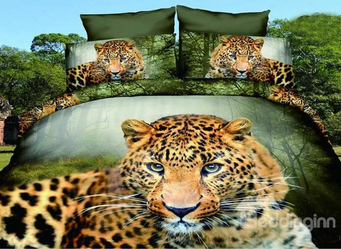 Leopard Crouching In Wood  Design Polyester 4-piece Duvet Cover Sets