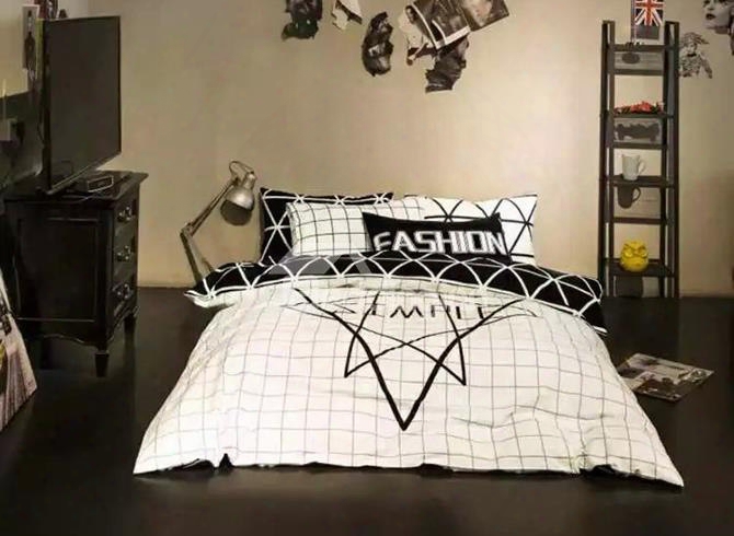 Modern White And Black Geometric Printing 4-piece Duvet Cover Sets