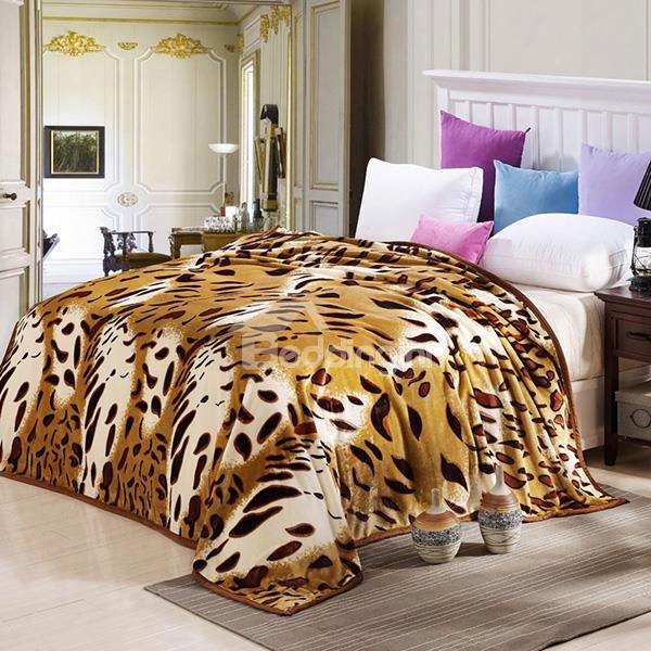 Golden Leopard Pattern Flannel Bed Blanket For All Seasons