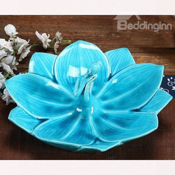 Modenr Creative Beautiful Girl Fruit Dish Desktop Decoration