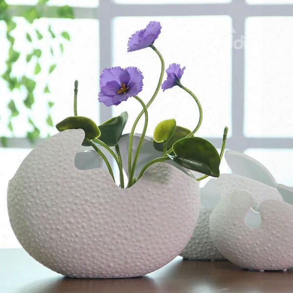 Unique Versatile White Eggshell Design Ceramic Flowr Vase Desktop Decoration