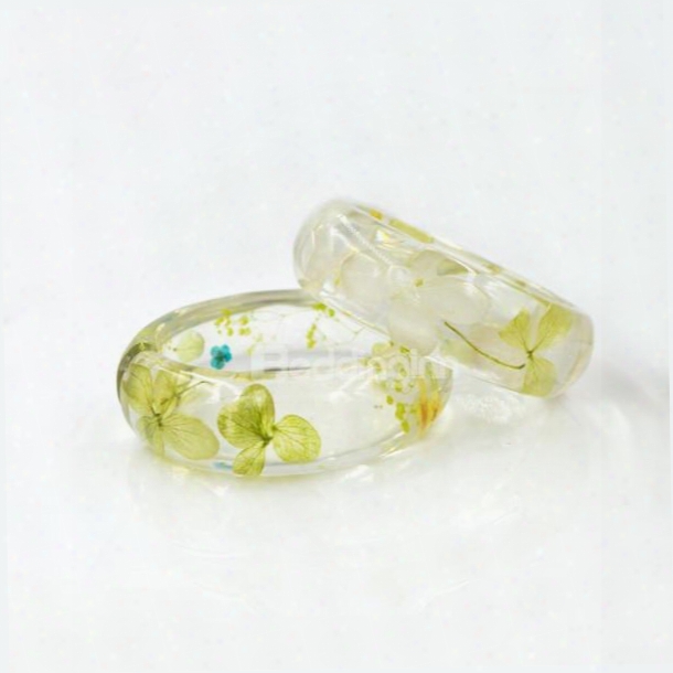 60 Mm Hand-made Light Green Preserved Flowers Resin Round Bracelet