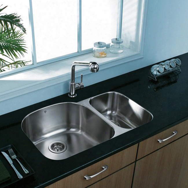 Vg3121l 31" Undermount Double Bowl Kitchen Sink In 18-gauge 304 Stainless Steel Includes Embossed Vigo Cutting