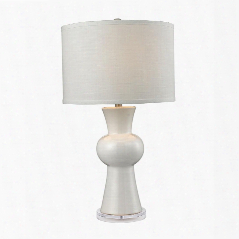 D2618 White Ceramic Table Lamp With Textured White Linen Hardback