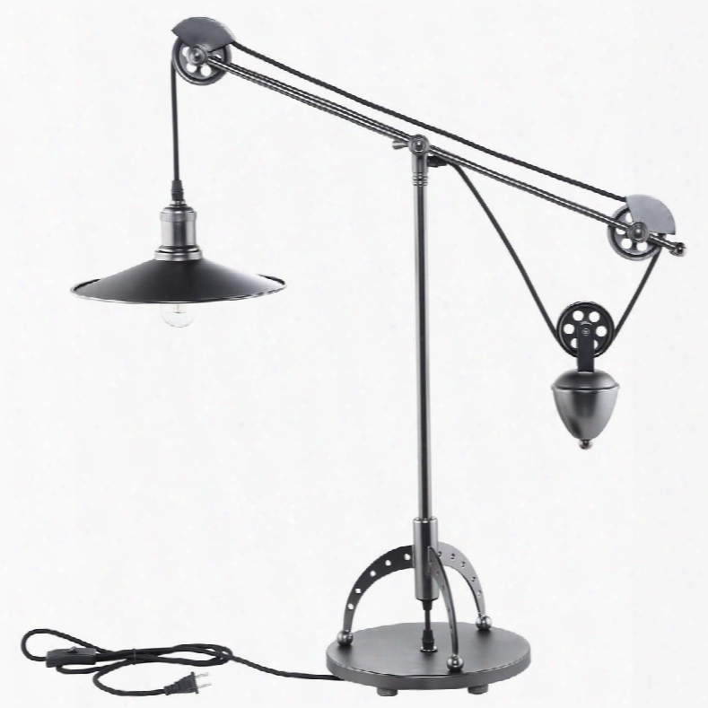 Eei-1577 Credence Metal Table Lamp In Silver