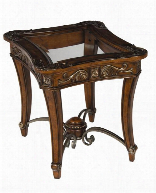 287-021 Turnberry End Table With Shaped Beveled Glass Lay-in Top Flexible Resin Carvings On The Apron And Sabre Shaped