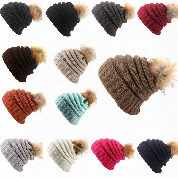 Unisex Trendy Hats Winter Knitted Fur Poms Beanie Label Fedora Luxury Cable Slouchy Skull Caps Fashion Leisure Beanie Outdoor Hats