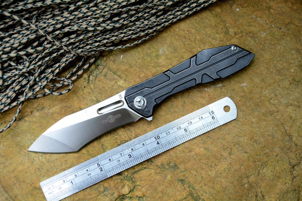 Free Ship Twosun Ts-17 Flipper Folding Knife D2 Satin Blade Ball Bearing Washer Tc4 Handle Outdoor Camping Hunting Pocket Knife Edc Tools