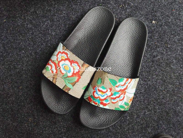 2017 Mens And Womens New Fashion Outdoor Beach Causal Flat Slides Sandals With Printing Leather Size Euro 35-45