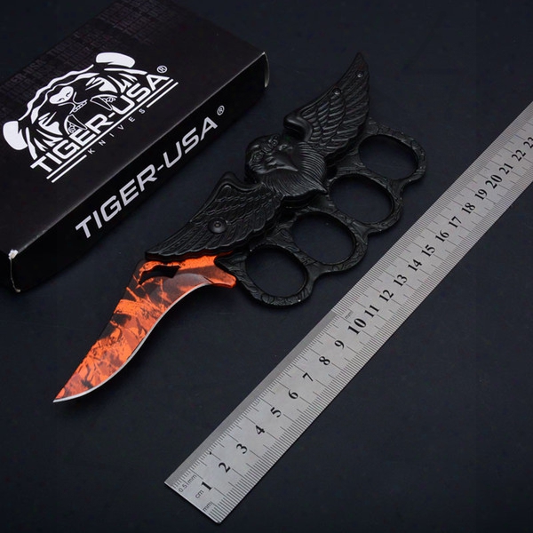 2018 Us Tiger Knuckle Duster Tactical Folding Knife Hawk Manage Outdoor Camping Hunting Survival Ocket Knife Utility Edc Tools Best Gift