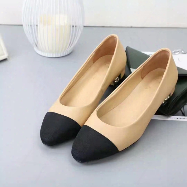 New Design Women&am P;#039;s Casual Summer Soft Leather Flat Shoes Office Lady Fashion Flats Lady Sexy Outdoor Shoe Beige Blac Big Size 41 40 39#wx23